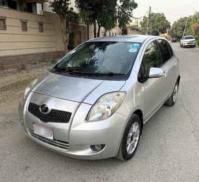 Toyota Vitz 2006 / 2009 auto 1.0 first owner