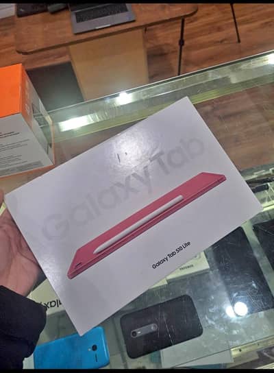 Galaxy S10 Lite Tab with cover