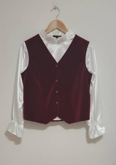 beautiful mehroon and white shirt