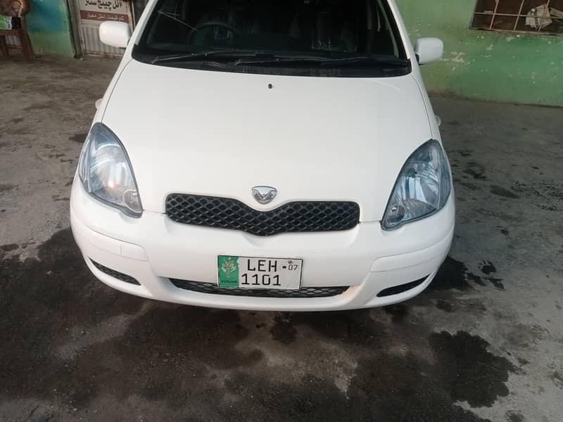 Vitz 2004 0