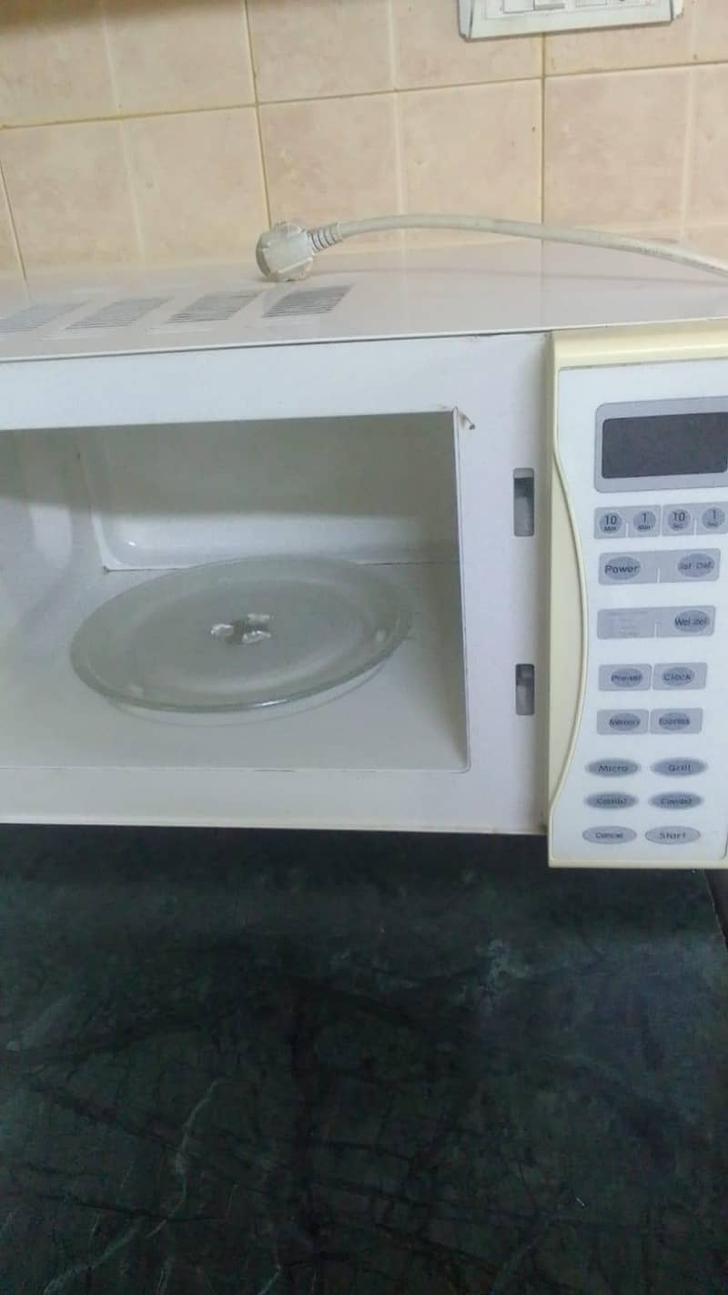 Microwave 1