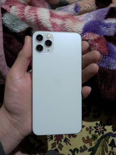 I phone 11 pro max jV 64GB 87 battery health