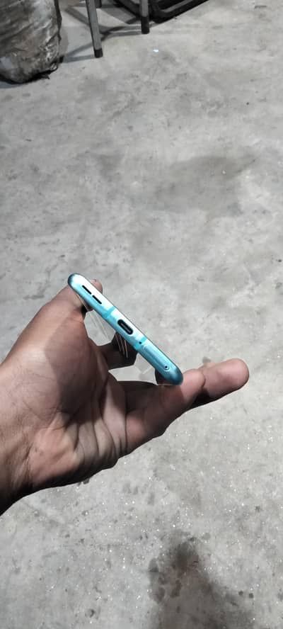 one plus 8 (8/128) Dual SIM