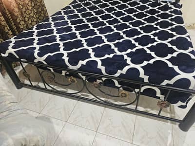 King size bed for sale