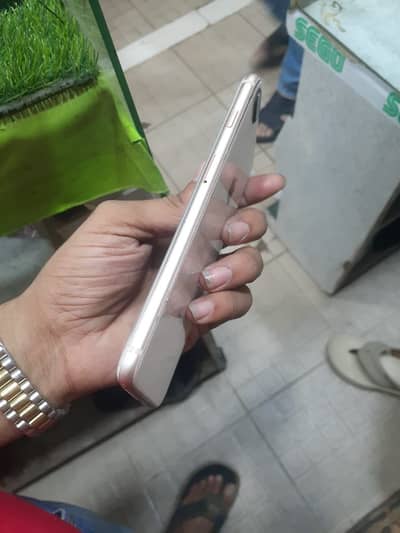 Iphoen 8+ pta approved all okay 10/9 64gb