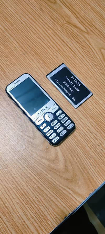 E. Tachi smart plus dual Sim