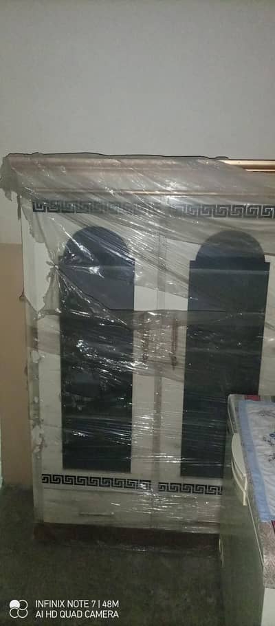 Brend new Showcase for sale