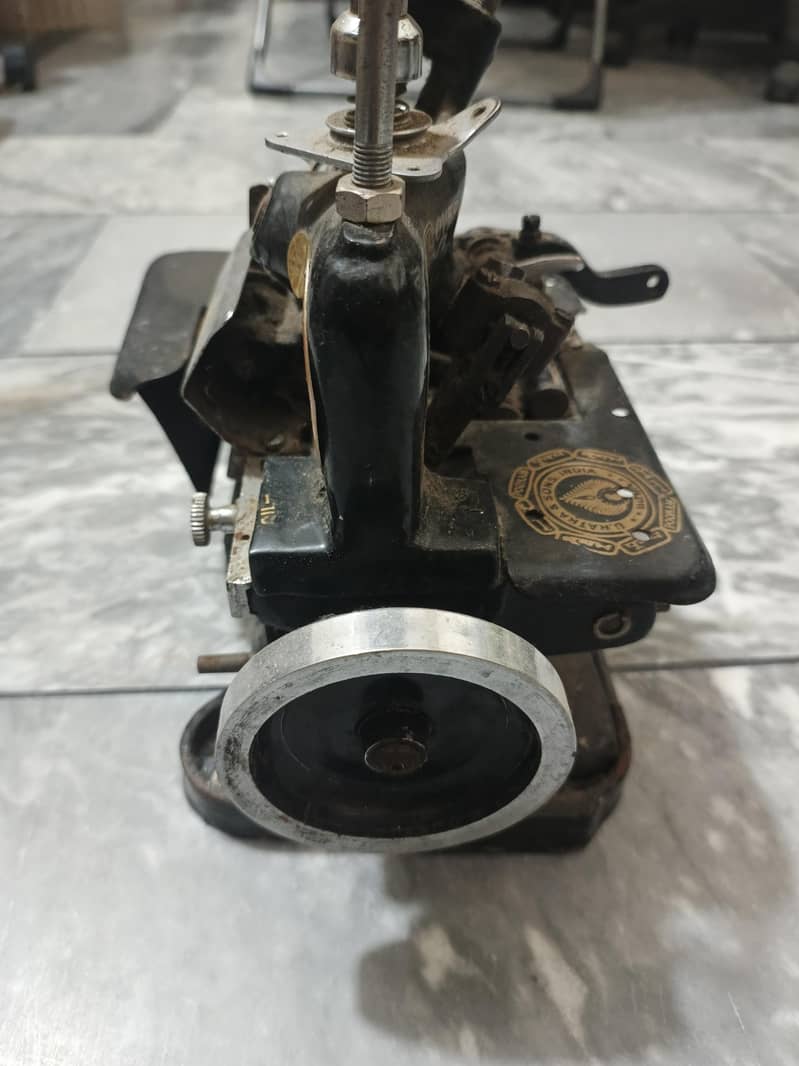 over lock machine 0