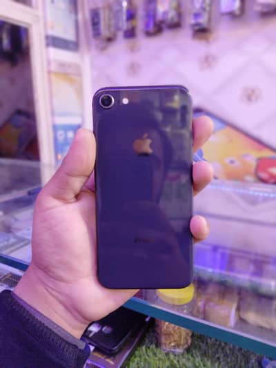 iPhone 8 64GB memory