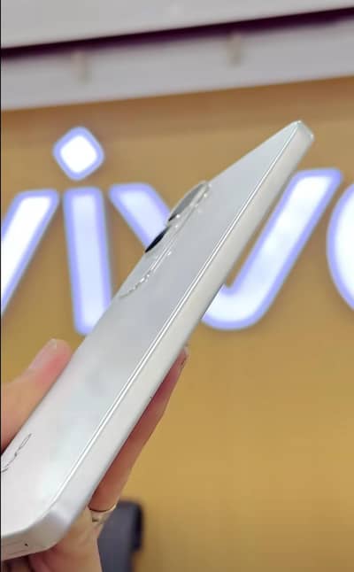 Box pack hai 10/10 condition hai ONLY 21500