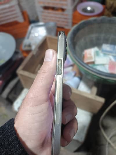 i phone 13 pro max non 256gb