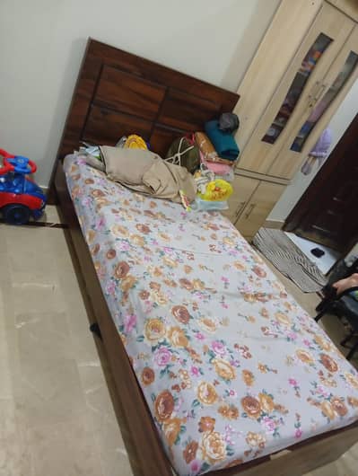 Single bed with mattress for sell