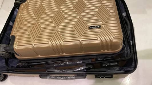 set of 3 suitcases in gold colour. Also available blue colour