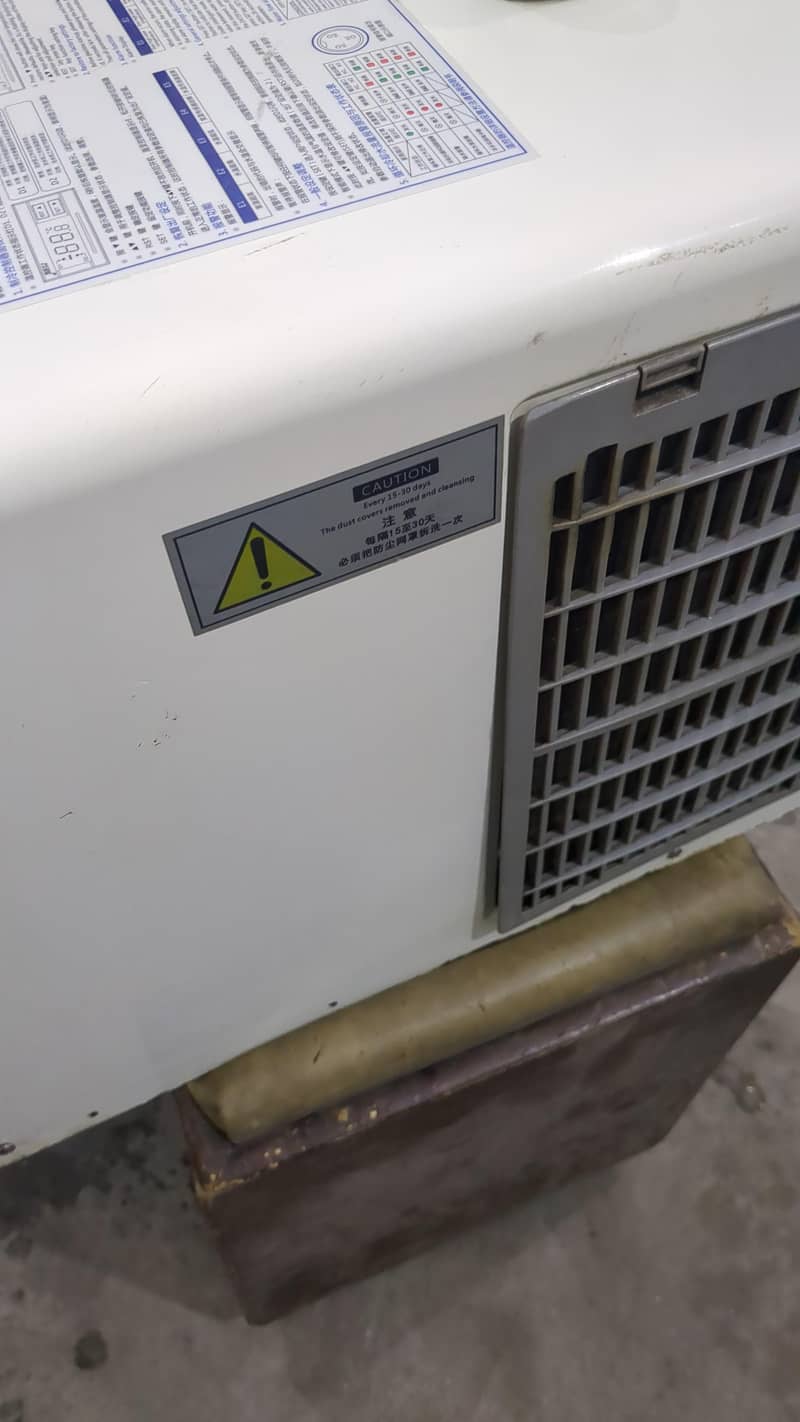 CNC laser cutting machine 6