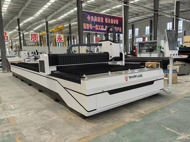 fiber cutting laser machine 11
