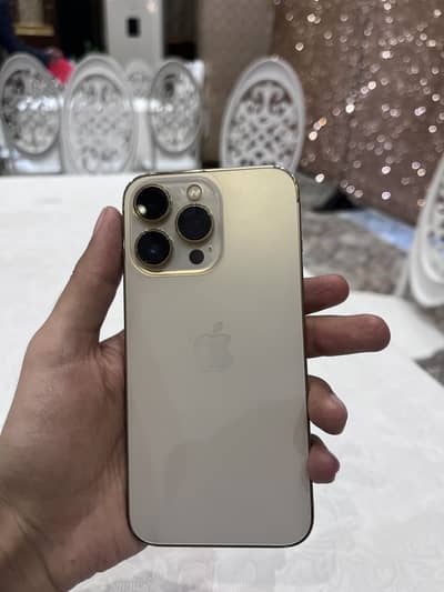 Iphone 13 pro Gold