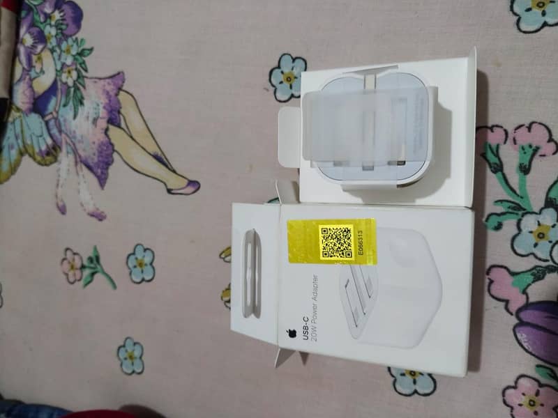 IPhone 17 pro max Adapter 2