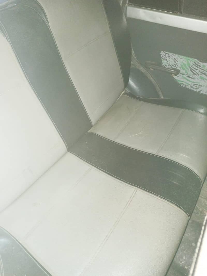 Mehran 2005 model 14