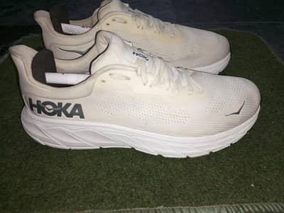 hoka original shoes size UK 13 euro 48 Nike air max size UK 12 euro 47