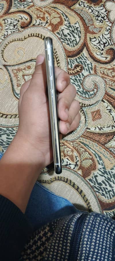 screen is  only one green line