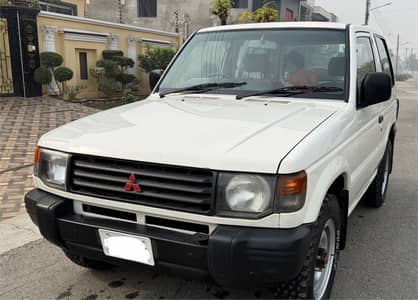 Mitsubishi 3 Door 7 Seater Pajero Jeep
