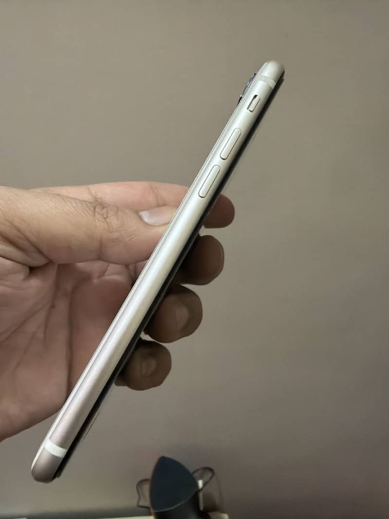 iPhone SE third generation 2