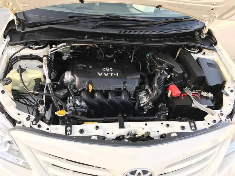 Corolla in Pristine condition 2