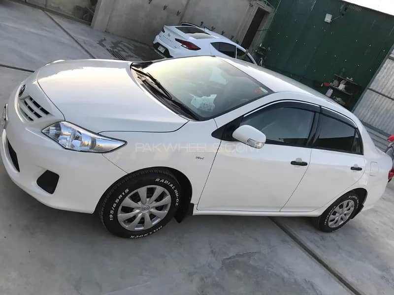 Corolla in Pristine condition 4