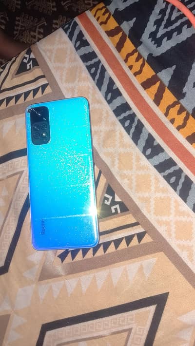 redmii 8/10 all ove good and paitti  pack