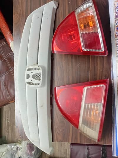 Honda Civic  2003 break light complete and good condition ratio is 9/1