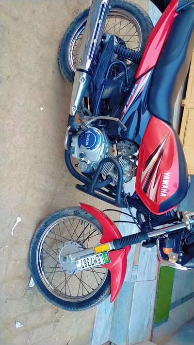 ybz 125 2019 ,, japani Urgent sale