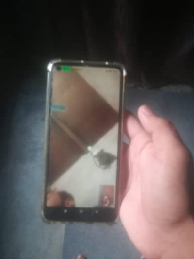 6. gb ram 128. gb memory