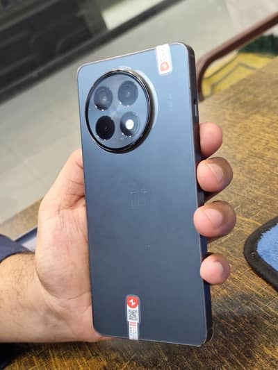 Oneplus Ace 5 13R 16/512