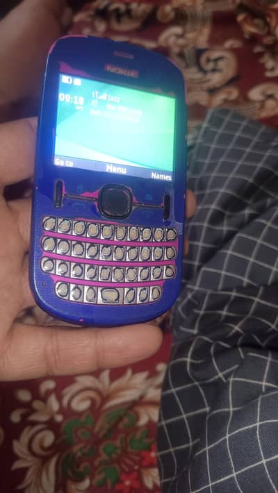 nokia asha 200 8/10 condition dual SIM o3o51o557 2 1