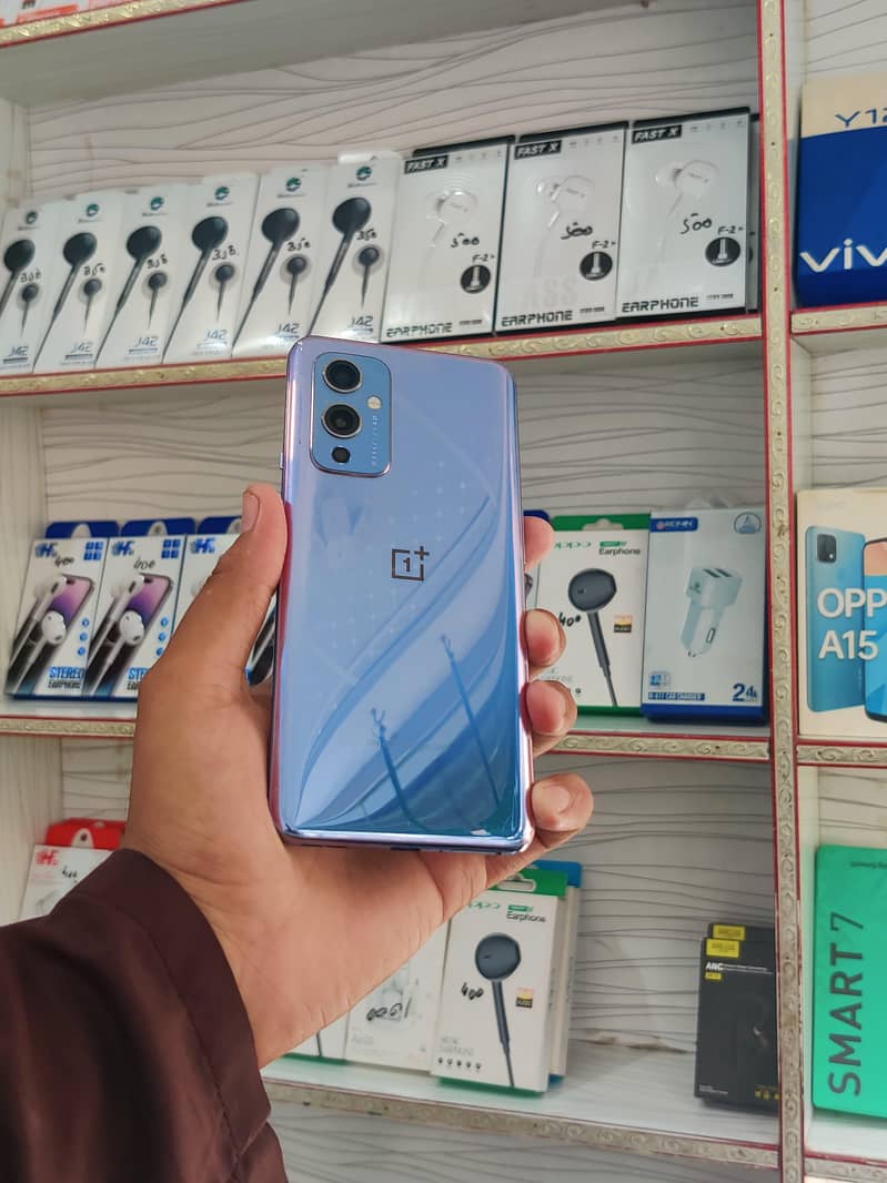 OnePlus 9 0