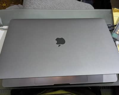 Macbook Pro i9 32 GB RAM 512GB | 2019 15"