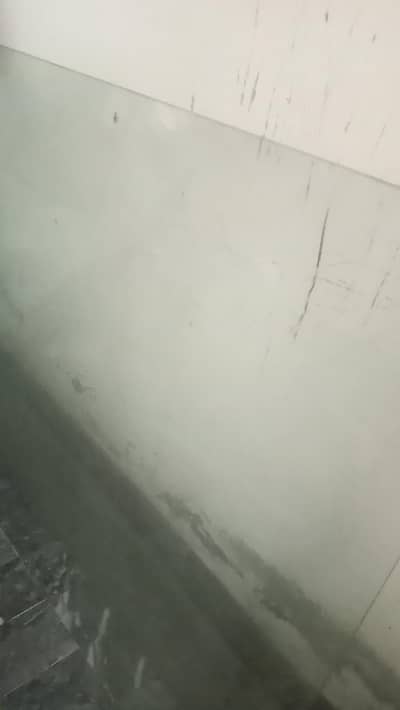 dinig table Mirrar 6x4 ft 8mm for urgent sall 03439238757 only lyne wa