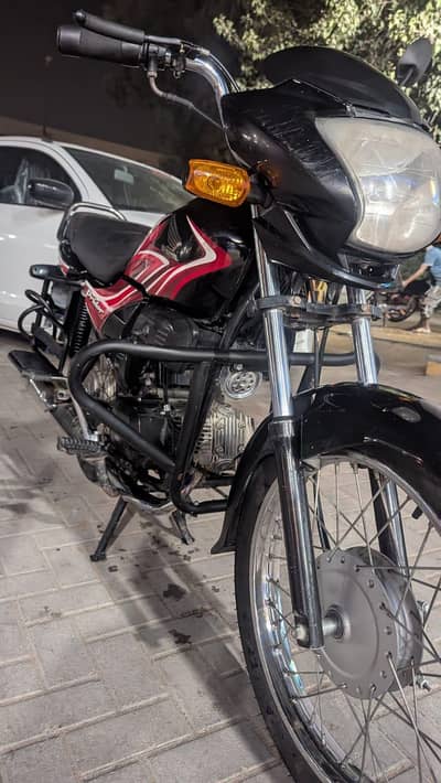 Honda pridor 100 black