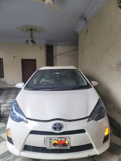 Aqua 2012 model 2015 import white color and good condition no accident