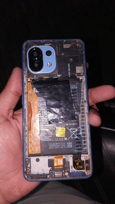mi 11 lite lcd break board is on available. . . . 03049999653