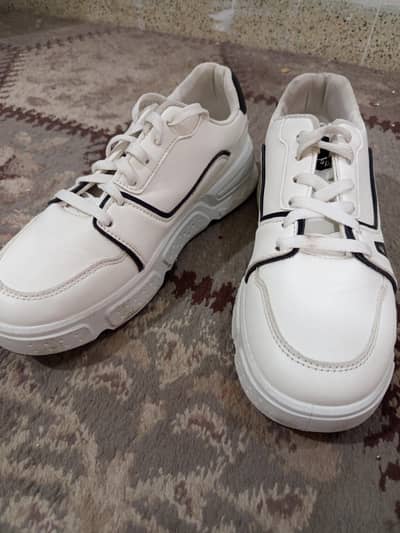 Comfortable White Shoes