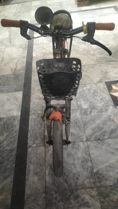 bacchon ke liye cycle