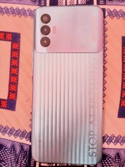 Tecno spark 8 pro 4/64