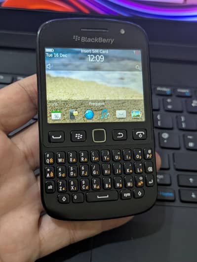 PTA BlackBerry 9720 Touch and Type Pho e