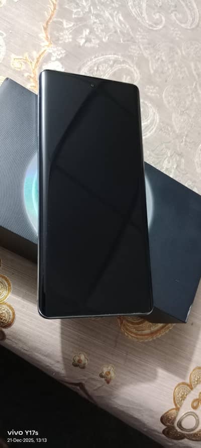 vivo v30 12/256 gb