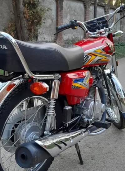 Honda CG 125 2025 stiker