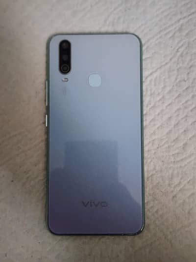 Vivo y 17 8/256