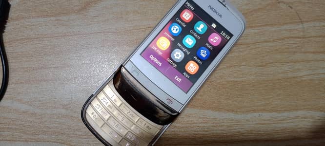 old Nokia c2 in good and working condition