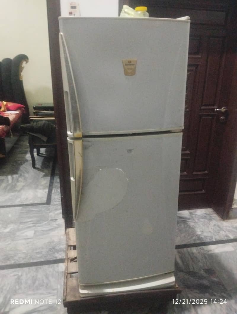 Dawlance medium size good condition 0