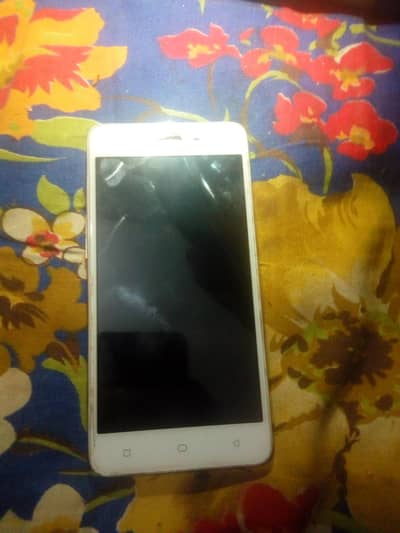 2nd hand mobile with good conditions oppo A3Z price 10,000